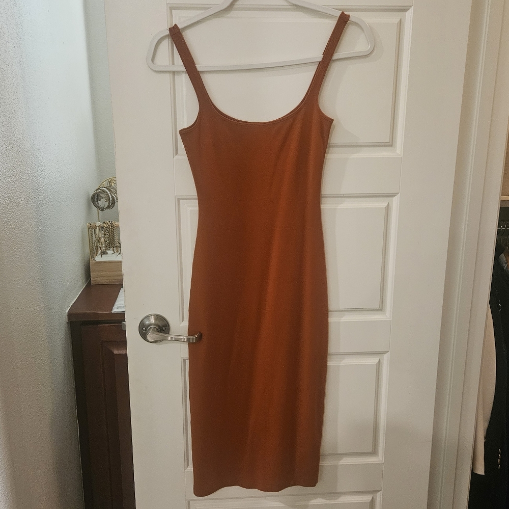 American Apparel Burnt Orange Midi Dress Size Small Thick Material & Flattering